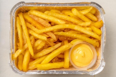 Large Tray of Chips and Sauce